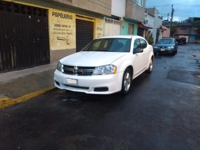 Dodge Avenger • 2012 • 136,000 km 3