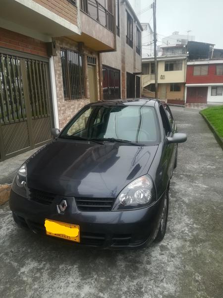 Renault Clio • 2015 • 83 km 2