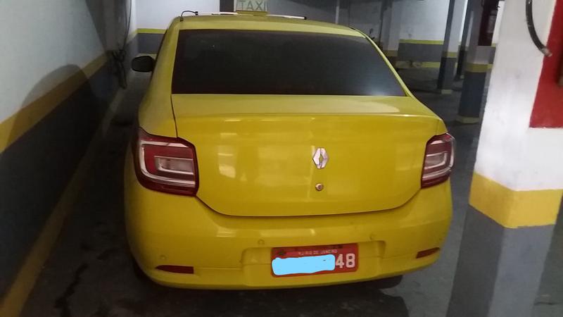 Renault Logan • 2015 • 87 km 18