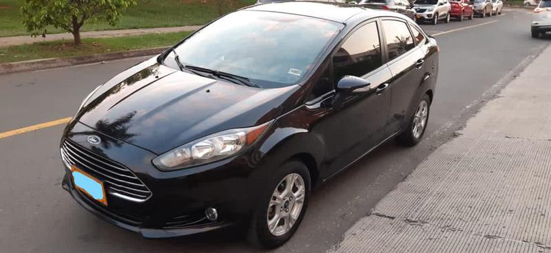 Ford Fiesta • 2014 • 86,000 km 6