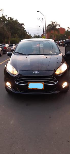 Ford Fiesta • 2014 • 86,000 km 12