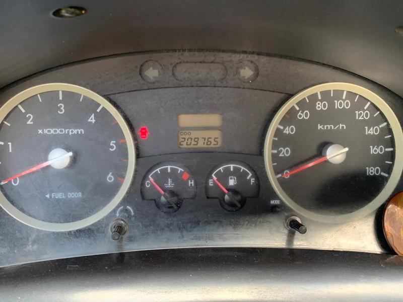 Hyundai H1 • 2010 • 200,000 km 2