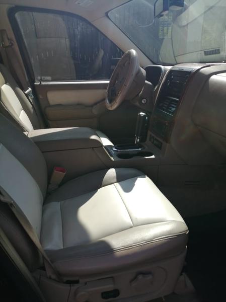 Ford Explorer • 2008 • 119,000 km 4