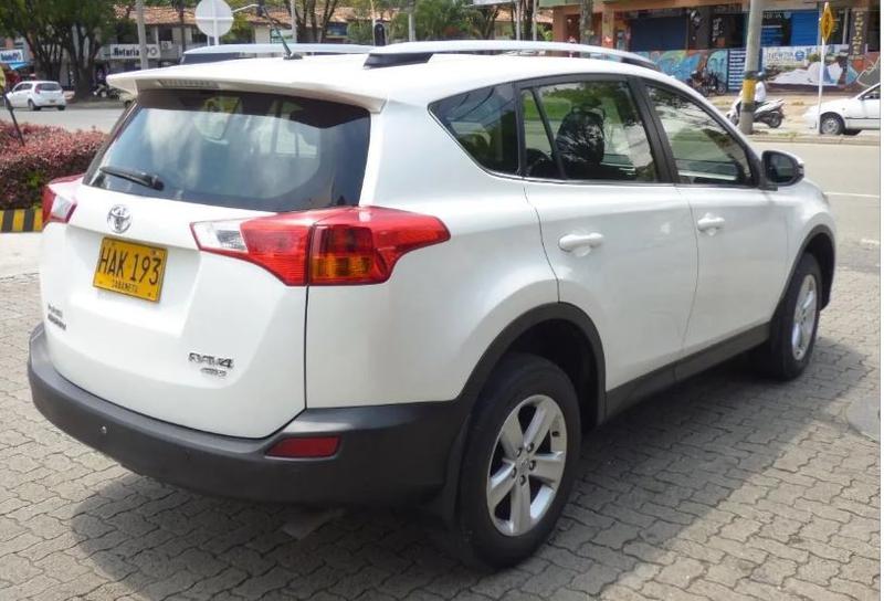 Toyota RAV4 • 2014 • 98,000 km 6