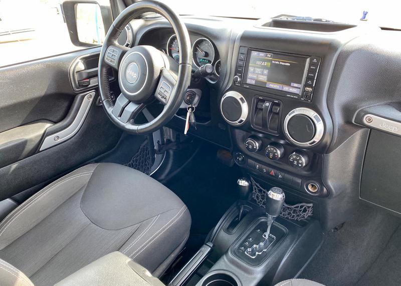 Jeep Wrangler • 2017 • 9,000 km 2