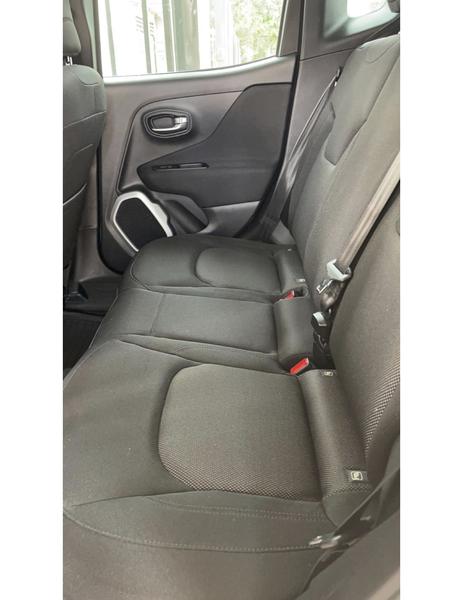 Jeep Renegade • 2019 • 7,800 km 2