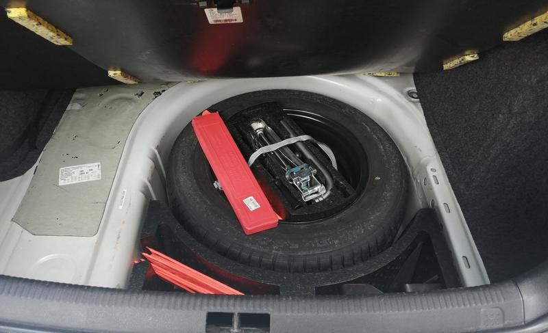 Volkswagen Jetta • 2013 • 65,300 km 12