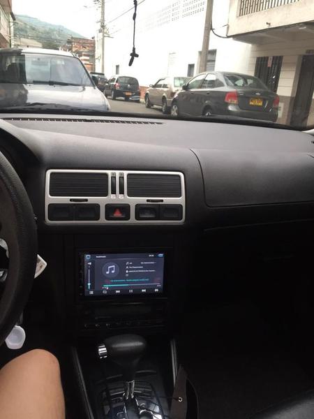 Volkswagen Jetta • 2011 • 125,000 km 6