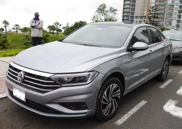 Volkswagen Jetta • 2019 • 6,000 km 1