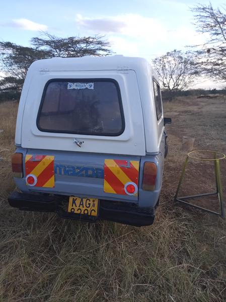 Mazda 2 • 1995 • 269,999 km 2