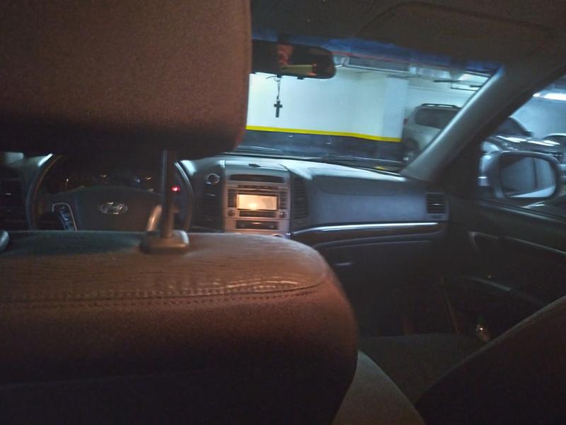 Hyundai Santa Fe • 2013 • 61,833 km 2