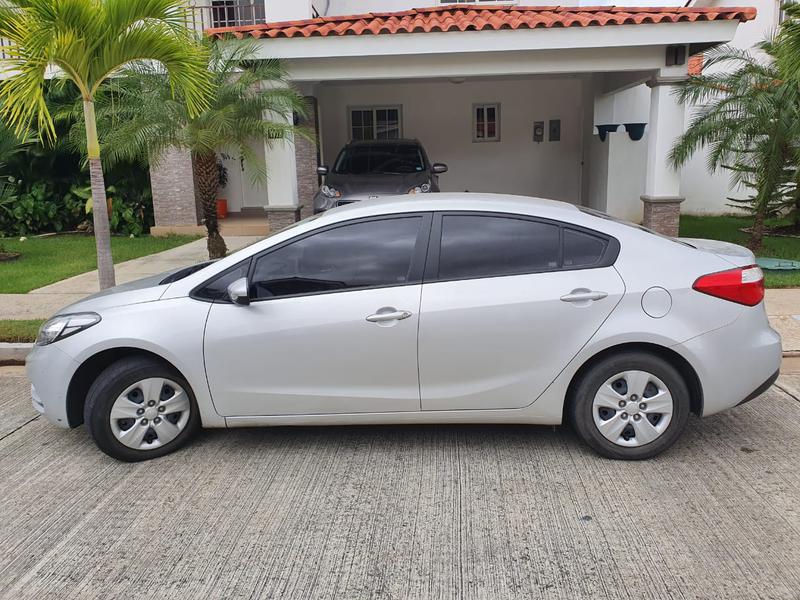 Kia Cerato • 2017 • 32,000 km 1