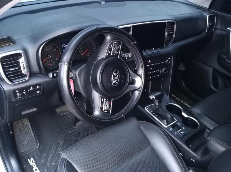 Kia Sportage • 2019 • 56,800 km 8