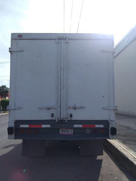 Ford 350 • 2006 • 312,666 km 10