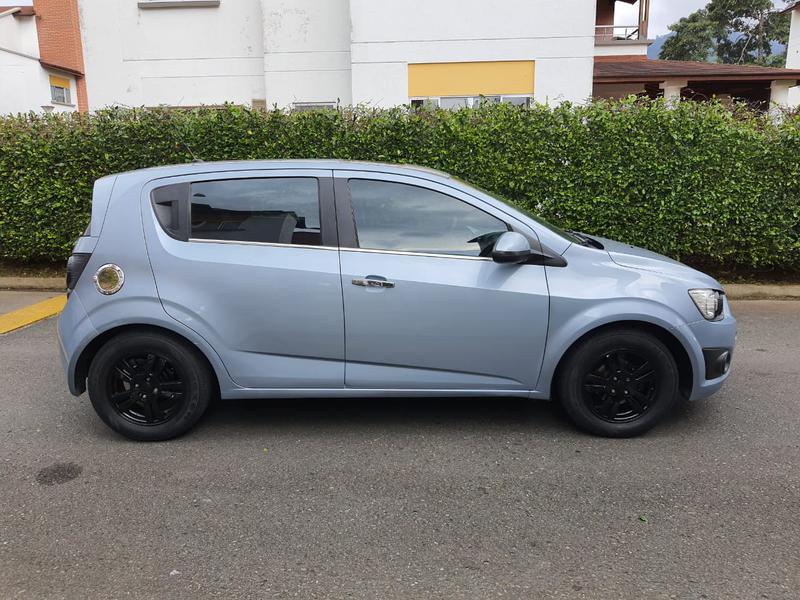 Chevrolet Sonic • 2013 • 68,000 km 5