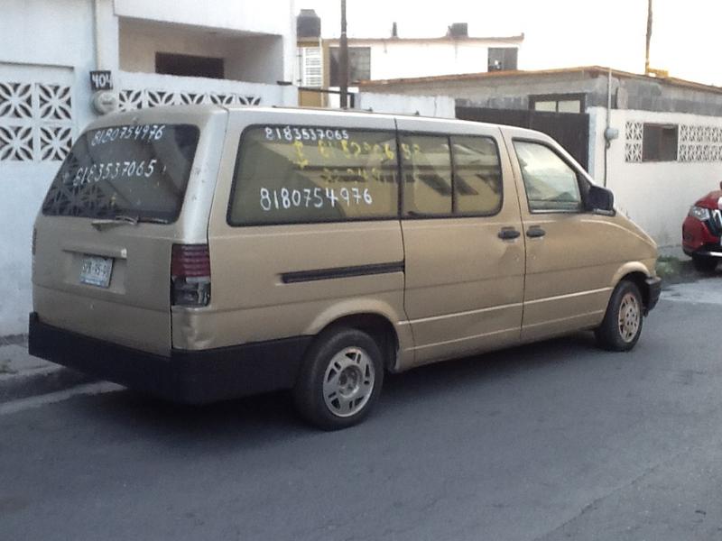 Ford Aerostar • 1989 • 192,000 km 3
