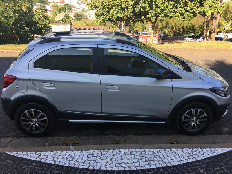 Chevrolet Onix • 2018 • 34,000 km 9