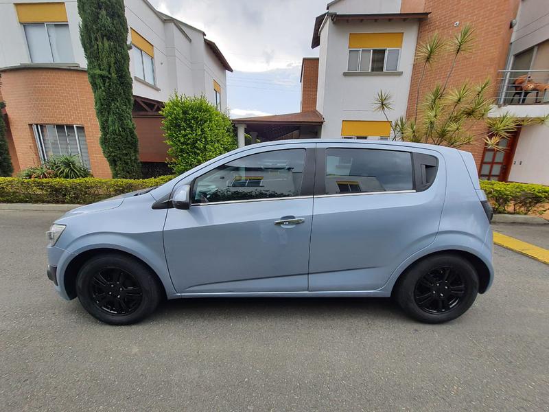 Chevrolet Sonic • 2013 • 68,000 km 3