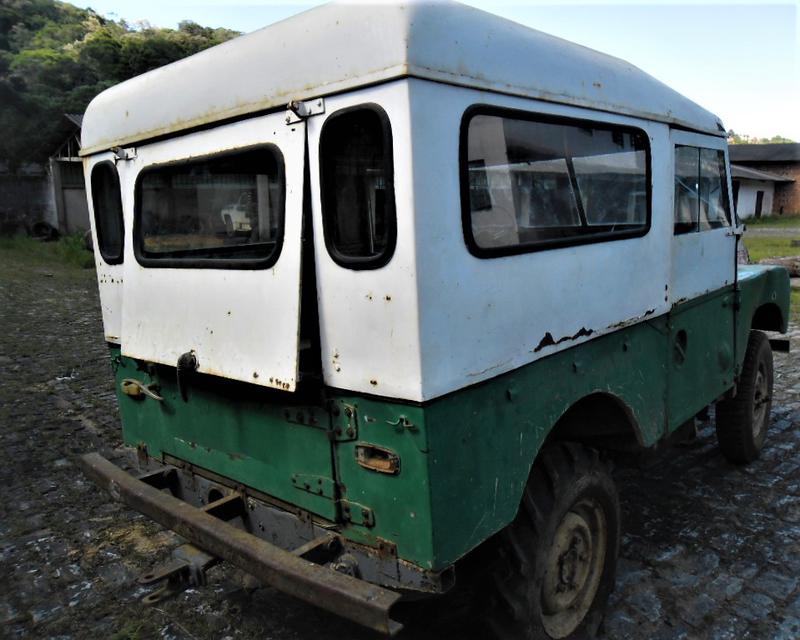 Land Rover Defender • 1953 • 111,111 km 6