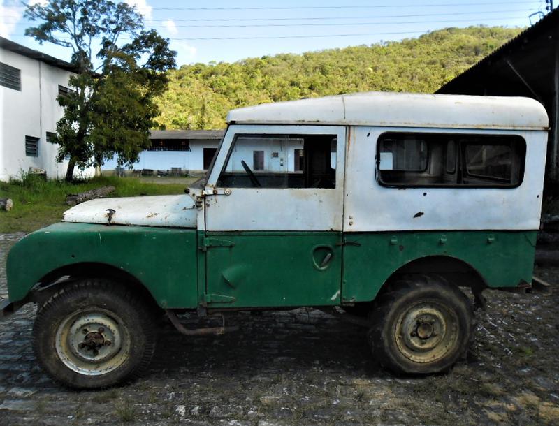 Land Rover Defender • 1953 • 111,111 km 2