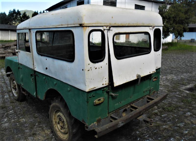 Land Rover Defender • 1953 • 111,111 km 4