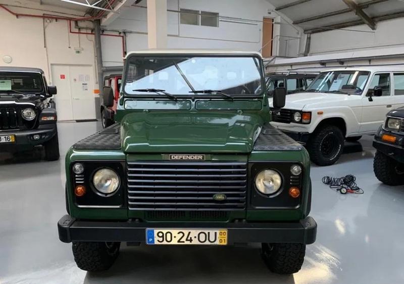 Land Rover Defender • 2000 • 120,000 km 1