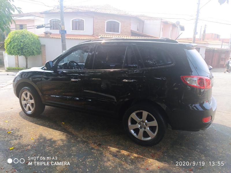 Hyundai Santa Fe • 2010 • 120,000 km 5