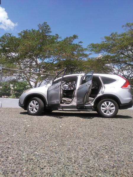 Honda CR-V • 2013 • 53,000 km 3