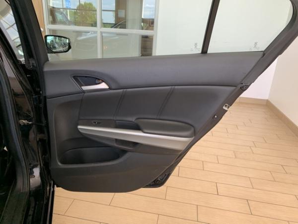 Honda Accord • 2008 • 299,247 km 6