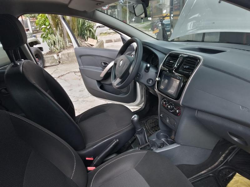 Renault Logan • 2018 • 73,200 km 1