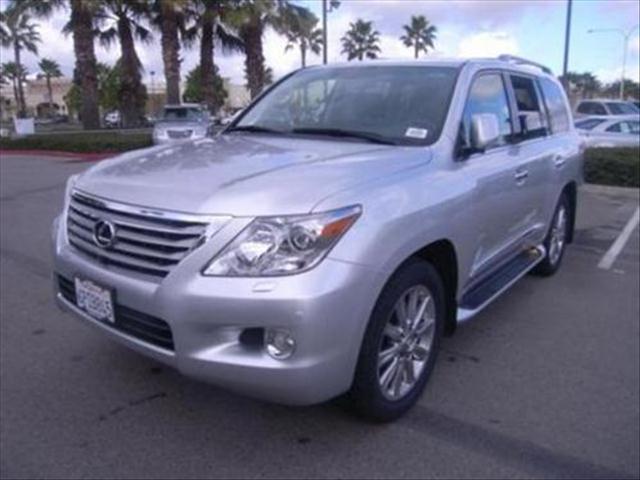 Lexus LX • 2011 • 2,399 km 1