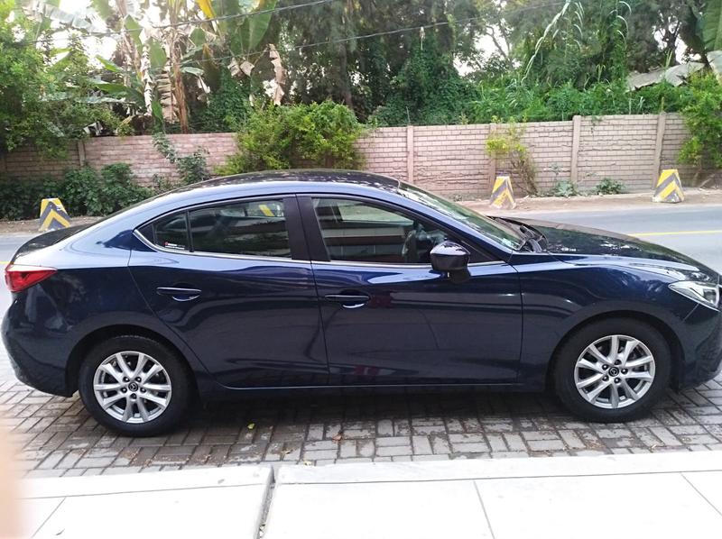 Mazda 3 • 2015 • 27,480 km 1