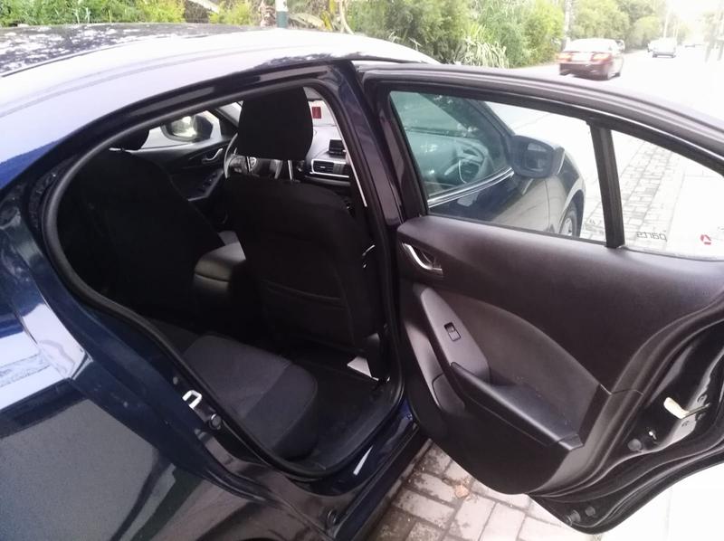 Mazda 3 • 2015 • 27,480 km 3