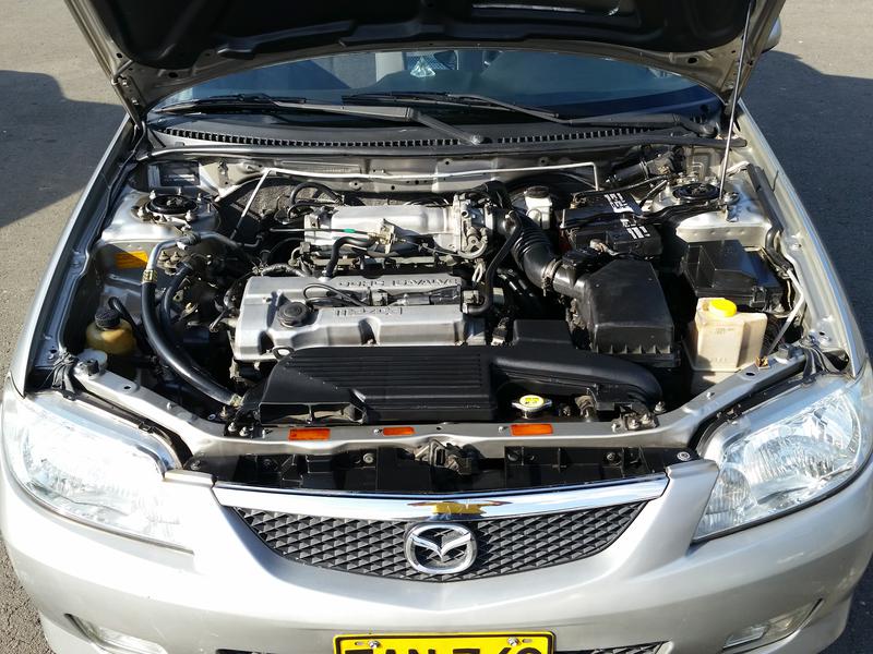 Mazda 121 • 2003 • 145,000 km 3