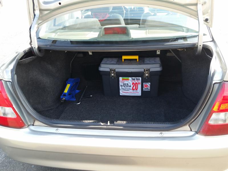 Mazda 121 • 2003 • 145,000 km 2