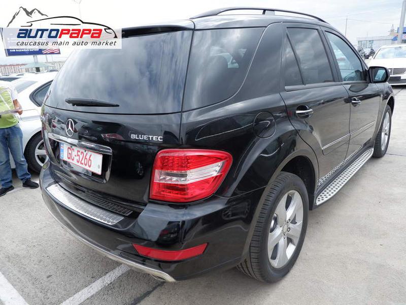 Mercedes-Benz GL • 2009 • 165,000 km 5