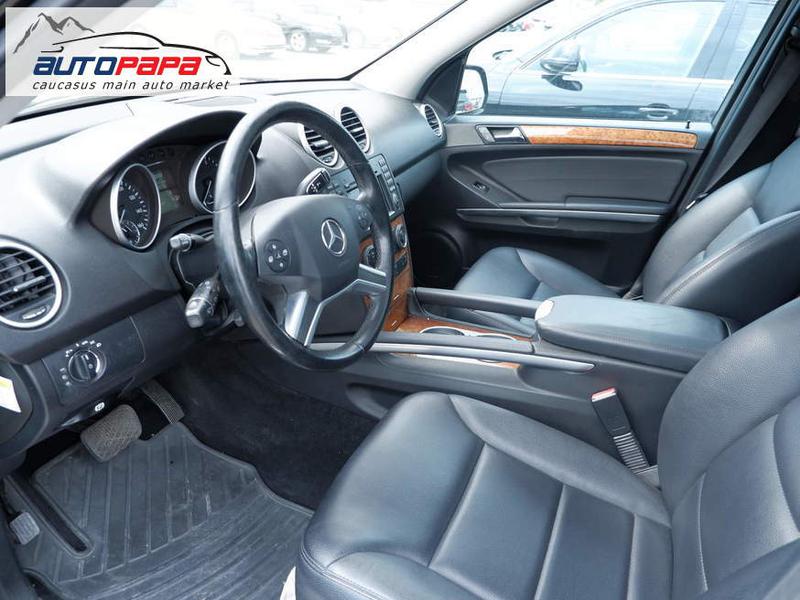 Mercedes-Benz GL • 2009 • 165,000 km 12