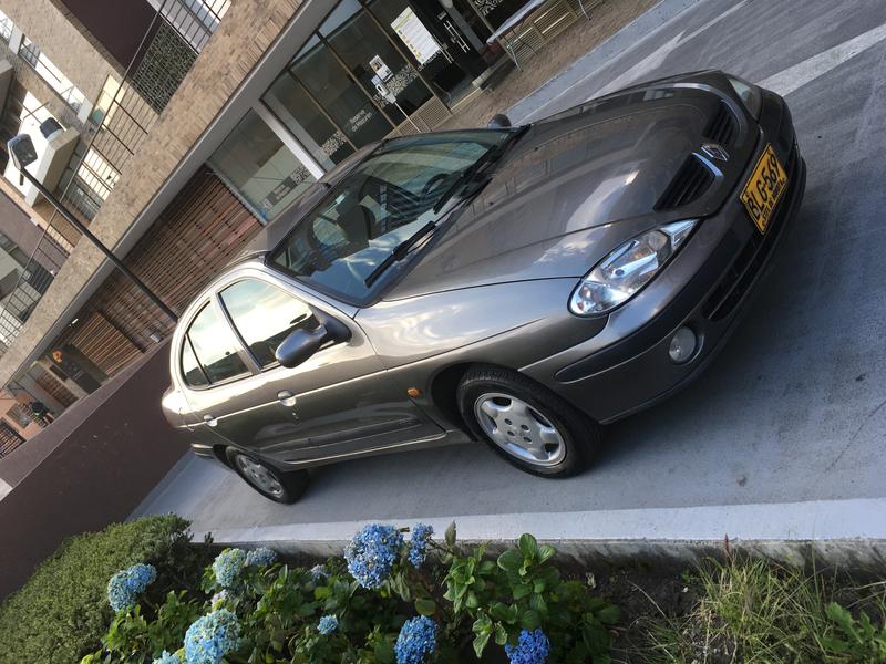 Renault Mégane • 2001 • 150,000 km 12