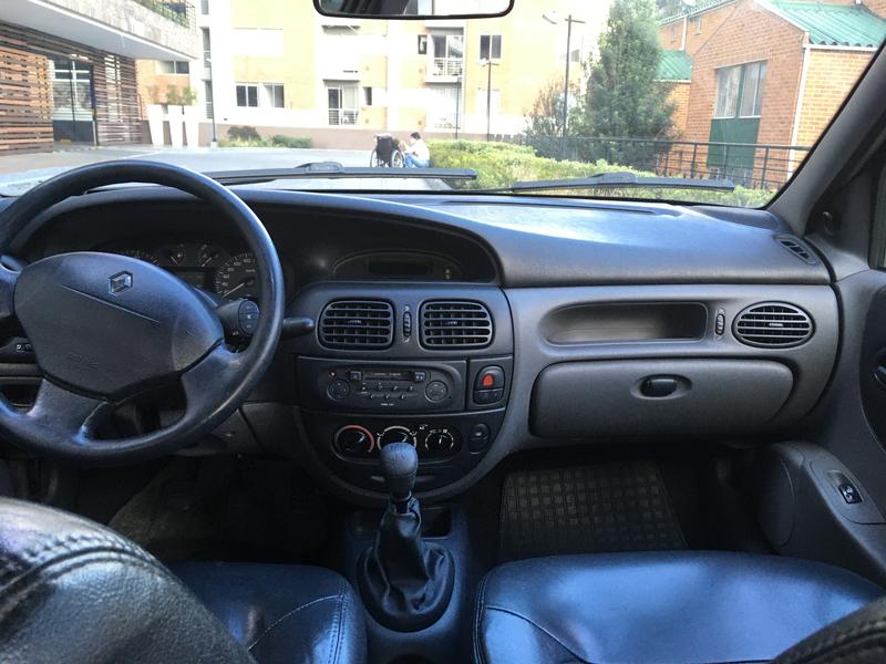 Renault Mégane • 2001 • 150,000 km 5