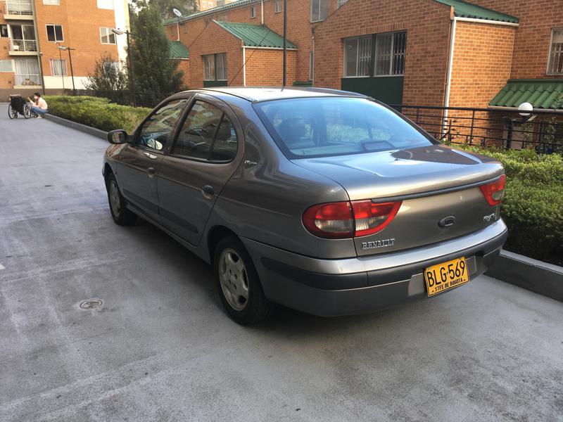 Renault Mégane • 2001 • 150,000 km 9