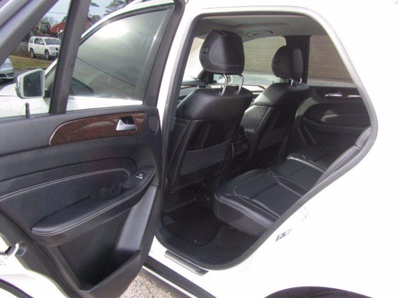 Mercedes-Benz 200 - 300 • 2013 • 483,984 km 6