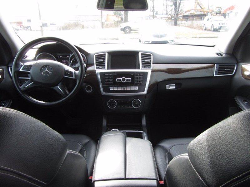 Mercedes-Benz 200 - 300 • 2013 • 483,984 km 3