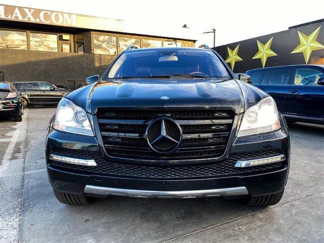 Mercedes-Benz GL • 2018 • 90,000 km 6