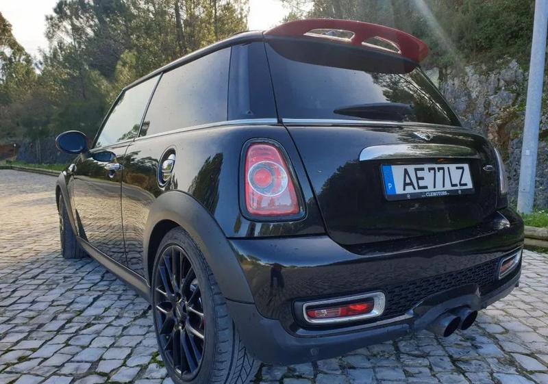 MINI Cooper • 2011 • 183,000 km 2