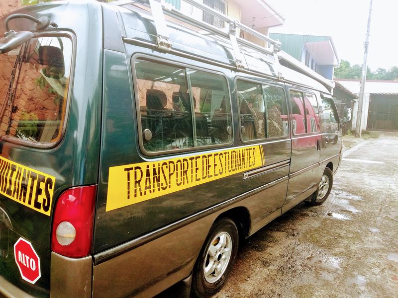 Hyundai H1 • 2003 • 99,999 km 2