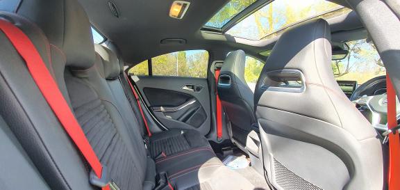 Mercedes-Benz GLA • 2013 • 142,694 km 10