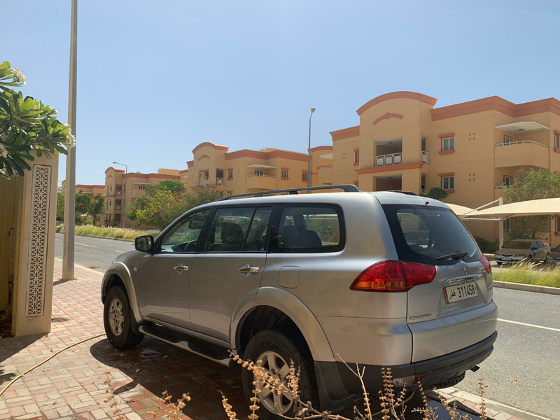 Mitsubishi Pajero Sport • 2012 • 90,000 km 4