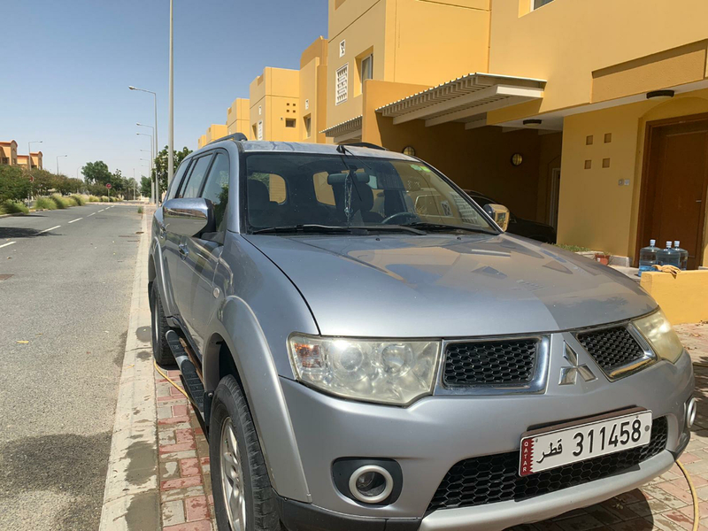Mitsubishi Pajero Sport • 2012 • 90,000 km 3