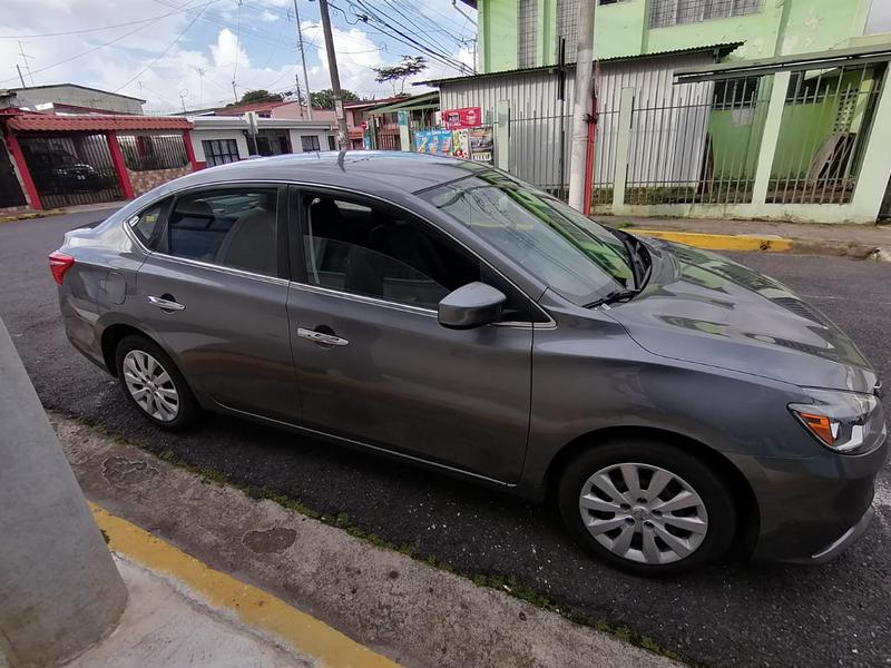 Nissan Sentra • 2017 • 140,000 km 1