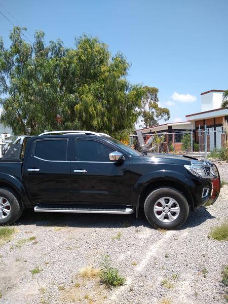 Nissan Np300 frontier • 2018 • 40,000 km 7